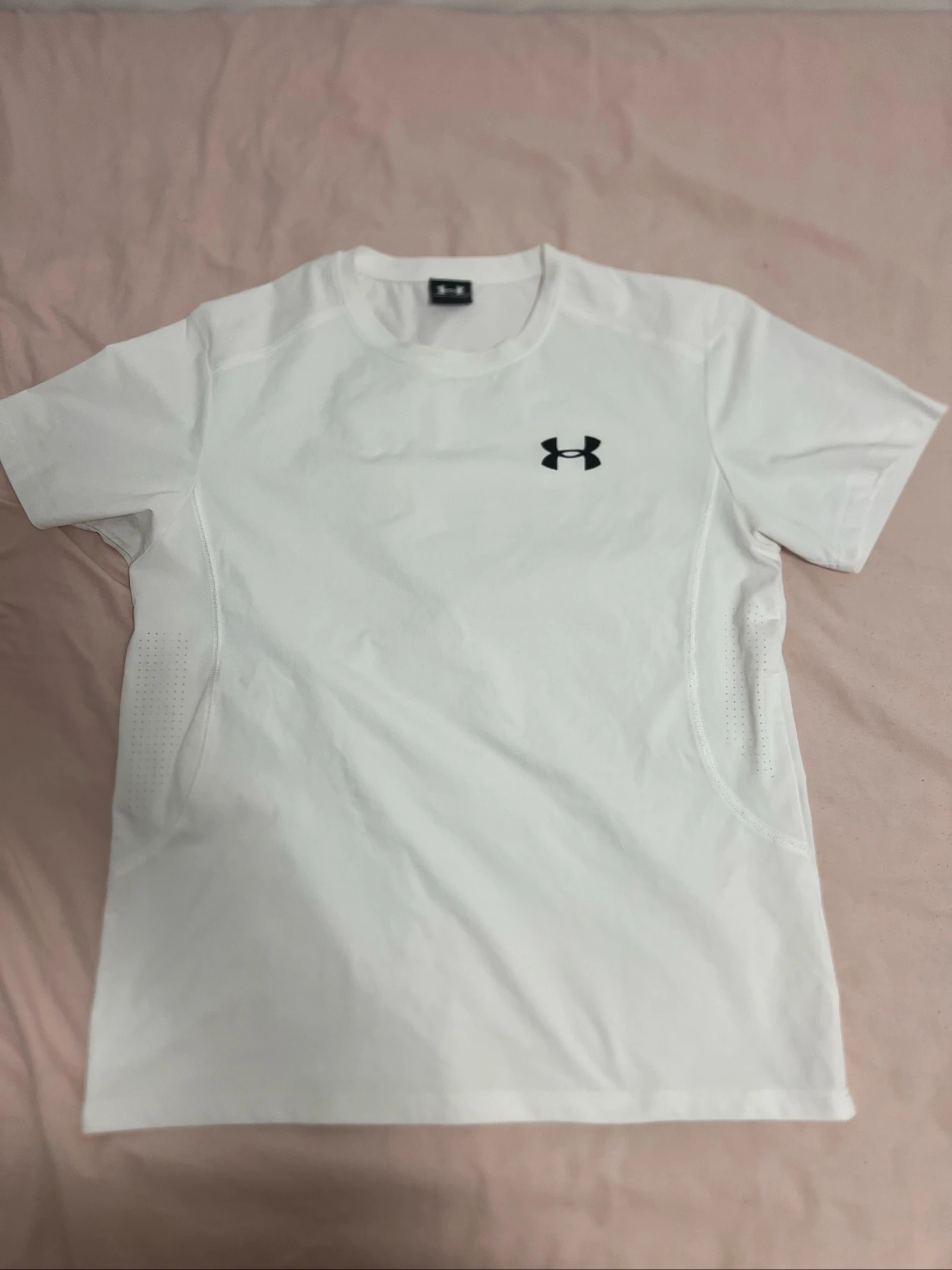 Camiseta Under Armour blanca